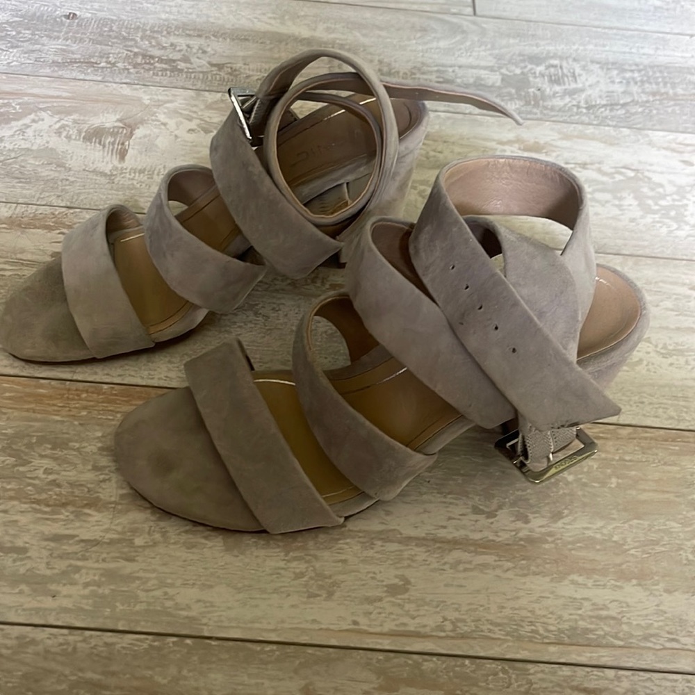 Vionic Perk Blair 7.5 new without box , beautiful taupe color!